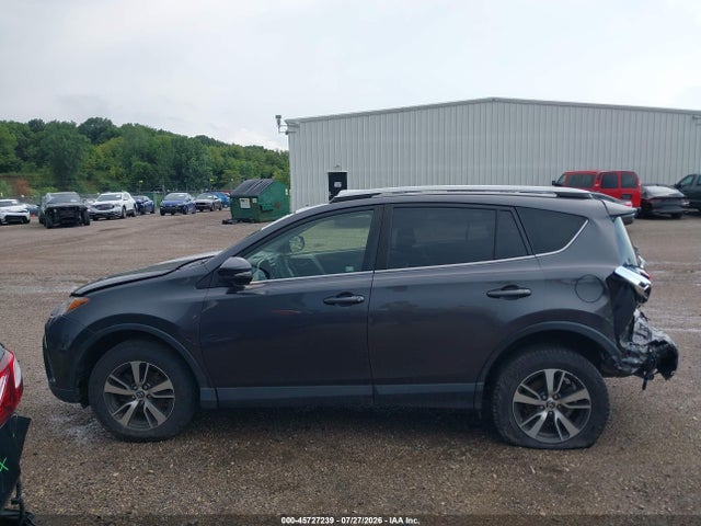Aukcja sprzedaży 2017 Toyota Rav4 Xle, vin: JTMRFREV8HJ143928, numer aukcji: 45727239