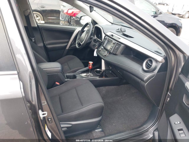 Aukcja sprzedaży 2017 Toyota Rav4 Xle, vin: JTMRFREV8HJ143928, numer aukcji: 45727239