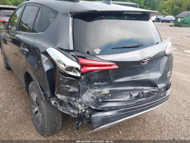 Aukcja sprzedaży 2017 Toyota Rav4 Xle, vin: JTMRFREV8HJ143928, numer aukcji: 45727239