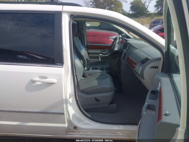 45727275 :رقم المزاد ، 2A8HR54119R555303 vin ، 2009 Chrysler Town & Country Touring مزاد بيع