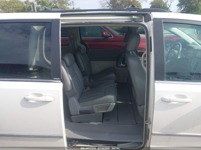 45727275 :رقم المزاد ، 2A8HR54119R555303 vin ، 2009 Chrysler Town & Country Touring مزاد بيع
