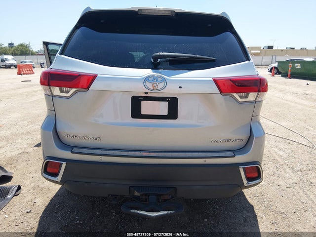 Toyota Highlander Limited 2017 5TDDZRFH4HS397326 Image 16
