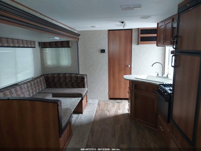 Forest River Avenger 2018 5ZT2AVSB6JB916431 Image 8