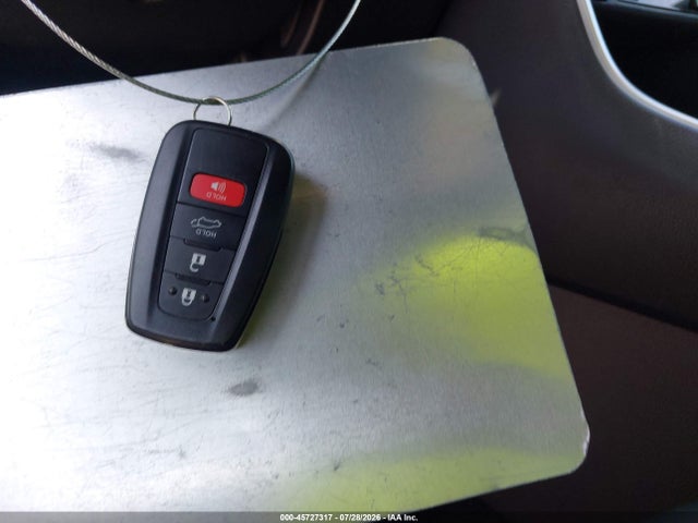 JTMC1RFV8NJ023772 Toyota Rav4 Xle Premium