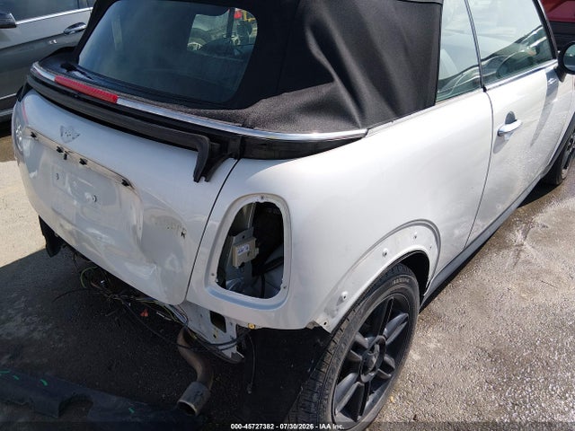 Продажа на аукционе авто 2014 Mini Convertible Cooper, vin: WMWZN3C51ET861322, номер лота: 45727382