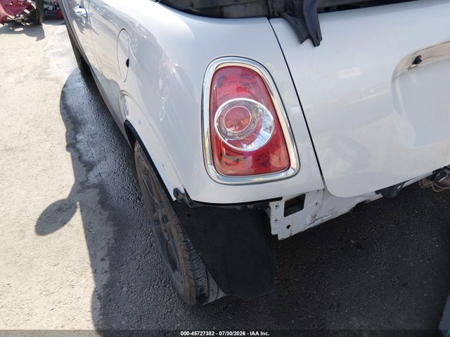 Продажа на аукционе авто 2014 Mini Convertible Cooper, vin: WMWZN3C51ET861322, номер лота: 45727382