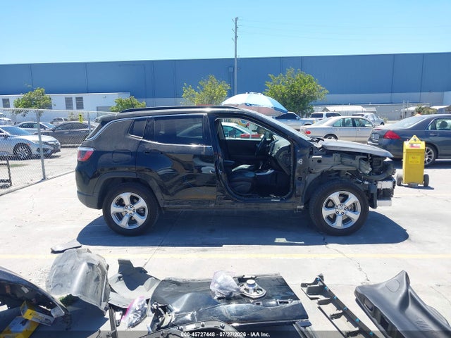 2018 Jeep Compass Latitude Fwd მანქანა იყიდება აუქციონზე, vin: 3C4NJCBB1JT293141, აუქციონის ნომერი: 45727448