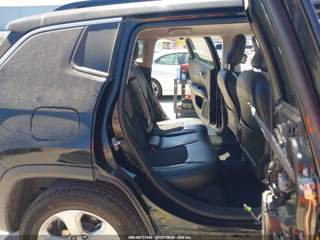 2018 Jeep Compass Latitude Fwd მანქანა იყიდება აუქციონზე, vin: 3C4NJCBB1JT293141, აუქციონის ნომერი: 45727448