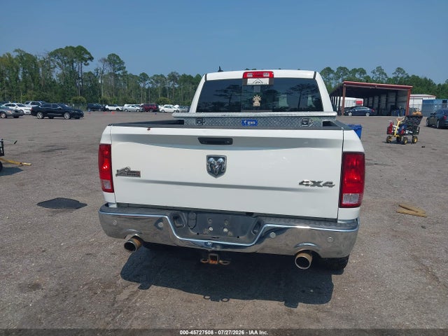 45727508 :رقم المزاد ، 1C6RR7GT0JS244315 vin ، 2018 Ram 1500 Big Horn  4x4 6'4 Box مزاد بيع