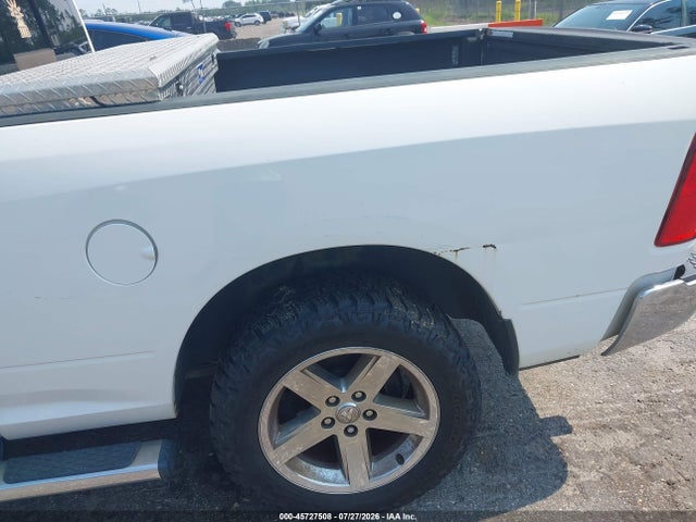 45727508 :رقم المزاد ، 1C6RR7GT0JS244315 vin ، 2018 Ram 1500 Big Horn  4x4 6'4 Box مزاد بيع