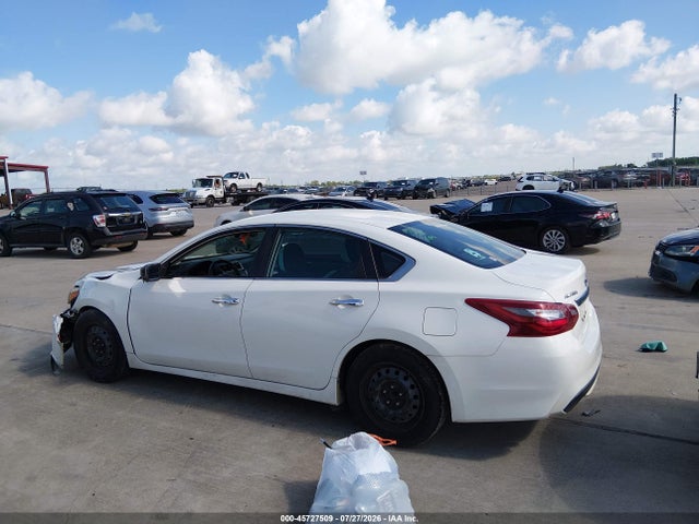 Nissan Altima 2.5 S 2018 1N4AL3AP8JC241268 Image 14