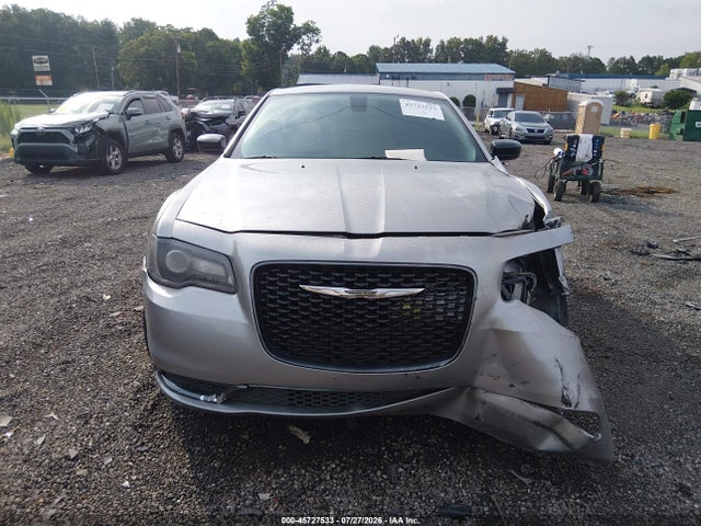 Продажа на аукционе авто 2018 Chrysler 300 Touring, vin: 2C3CCAAG9JH264616, номер лота: 45727533