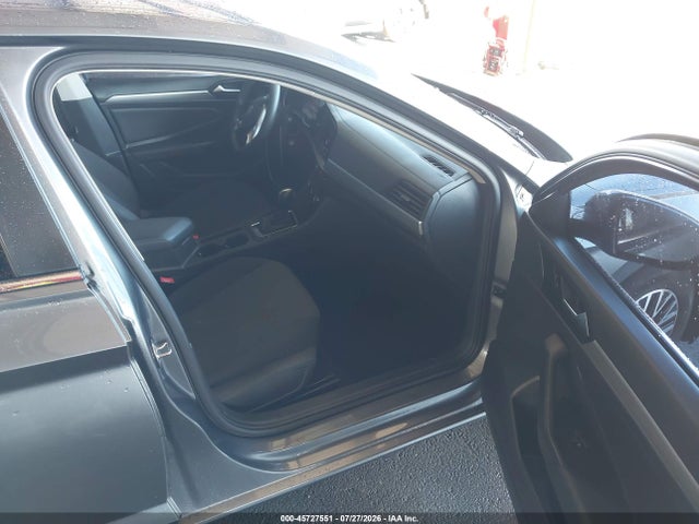 3VWC57BU9MM035806 Volkswagen Jetta 1.4t R-line/1.4t Se/s
