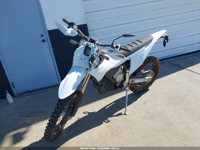 Stark Bike 2026 UDUEX1AE5TA008872 Image 2