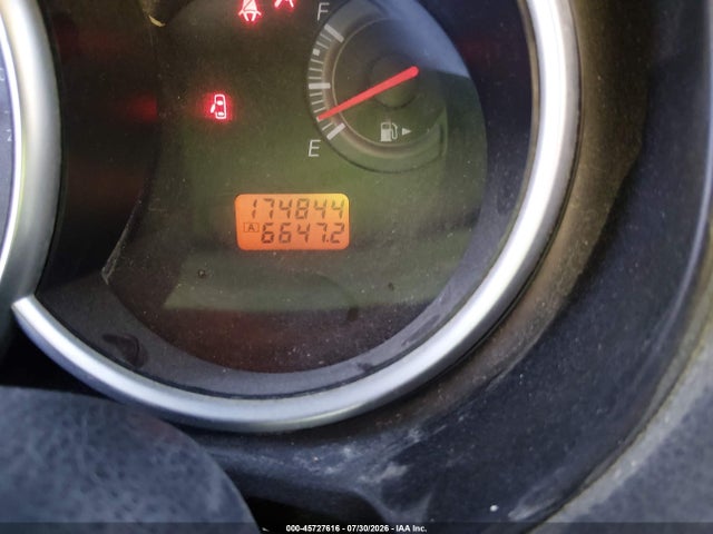 45727616 :رقم المزاد ، 3N1BC1CP3BL486861 vin ، 2011 Nissan Versa 1.8s مزاد بيع
