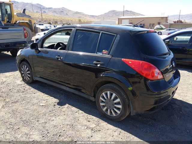 45727616 :رقم المزاد ، 3N1BC1CP3BL486861 vin ، 2011 Nissan Versa 1.8s مزاد بيع