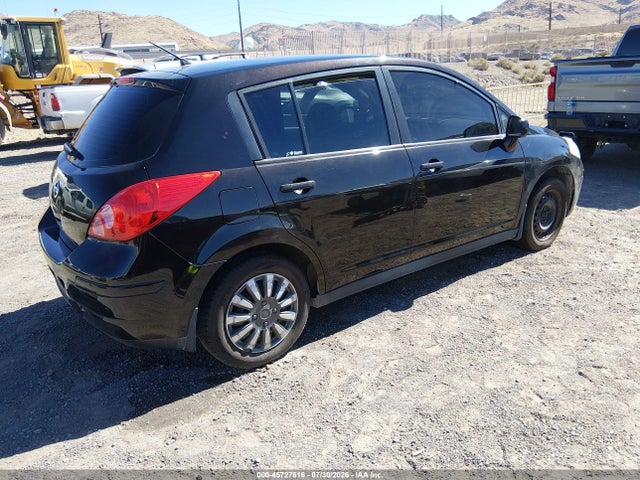 45727616 :رقم المزاد ، 3N1BC1CP3BL486861 vin ، 2011 Nissan Versa 1.8s مزاد بيع
