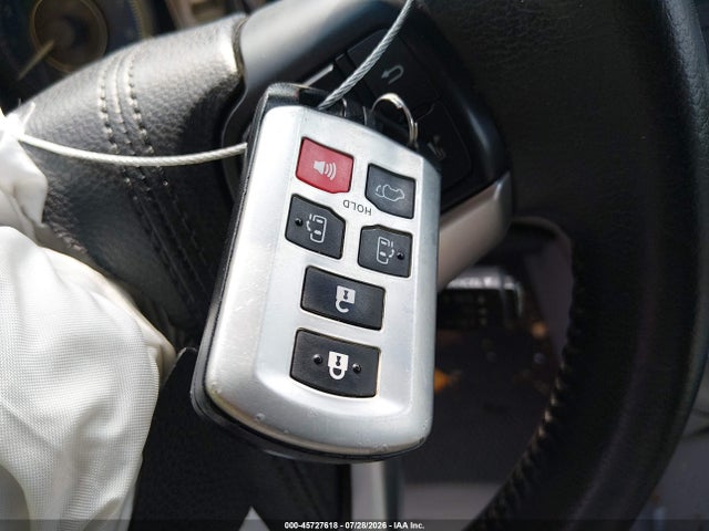 Aukcja sprzedaży 2015 Toyota Sienna Xle 8 Passenger, vin: 5TDYK3DC9FS553609, numer aukcji: 45727618