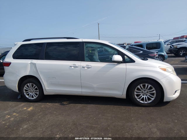 Aukcja sprzedaży 2015 Toyota Sienna Xle 8 Passenger, vin: 5TDYK3DC9FS553609, numer aukcji: 45727618