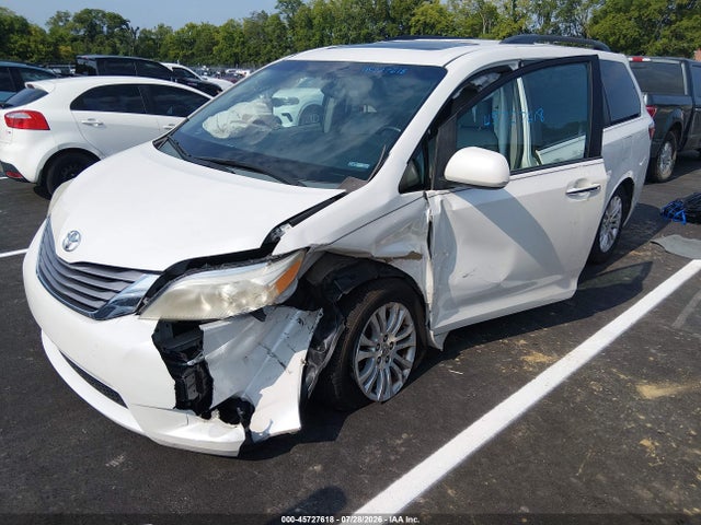 Aukcja sprzedaży 2015 Toyota Sienna Xle 8 Passenger, vin: 5TDYK3DC9FS553609, numer aukcji: 45727618