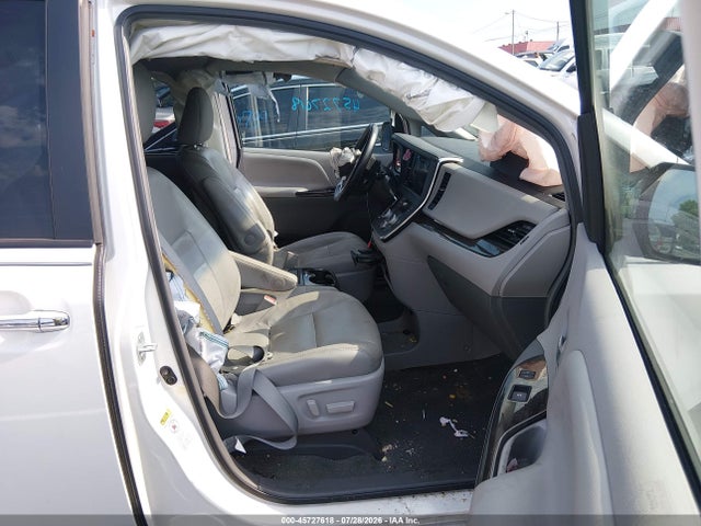 Aukcja sprzedaży 2015 Toyota Sienna Xle 8 Passenger, vin: 5TDYK3DC9FS553609, numer aukcji: 45727618