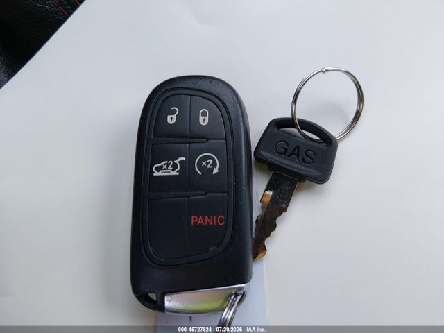 Продажа на аукционе авто 2015 Jeep Cherokee Trailhawk, vin: 1C4PJMBS4FW704936, номер лота: 45727624