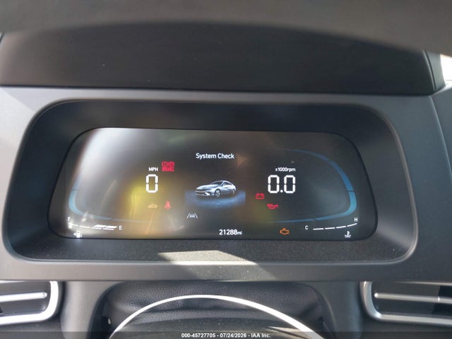 KMHLL4DG1SU009493 Hyundai ELANTRA SE