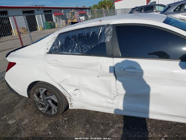 2025 Hyundai Elantra Hybrid Sel Sport მანქანა იყიდება აუქციონზე, vin: KMHLM4DJ2SU152137, აუქციონის ნომერი: 45727762