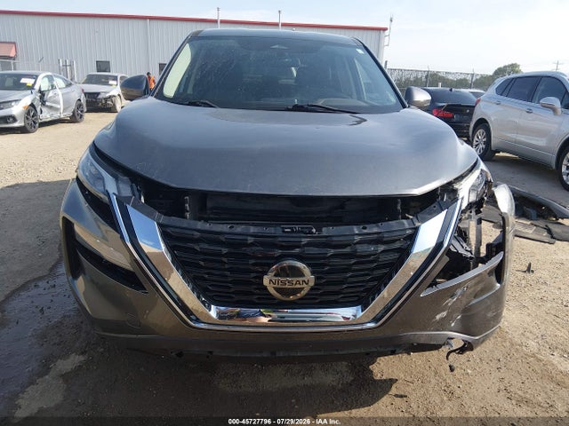 5N1AT3BAXMC813025 Nissan Rogue Sv Fwd
