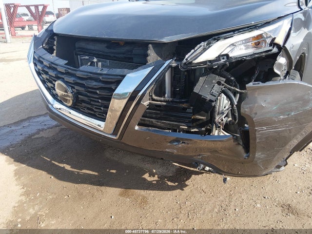 5N1AT3BAXMC813025 Nissan Rogue Sv Fwd