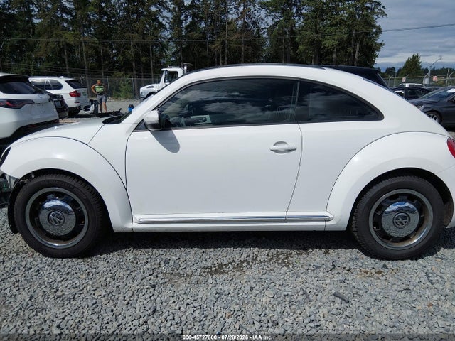 Продажа на аукционе авто 2013 Volkswagen Beetle 2.5l, vin: 3VWJX7AT9DM690431, номер лота: 45727800