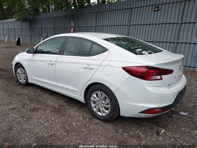 Продажа на аукционе авто 2019 Hyundai Elantra Se, vin: 5NPD74LFXKH494166, номер лота: 45727846