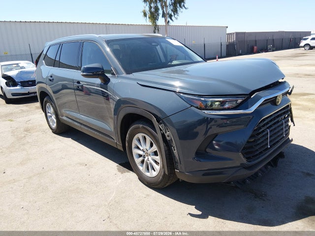 2024 Toyota Grand Highlander Xle მანქანა იყიდება აუქციონზე, vin: 5TDAAAB51RS035611, აუქციონის ნომერი: 45727850