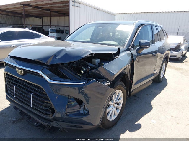 2024 Toyota Grand Highlander Xle მანქანა იყიდება აუქციონზე, vin: 5TDAAAB51RS035611, აუქციონის ნომერი: 45727850