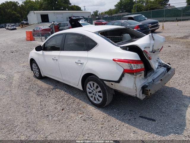 2015 Nissan Sentra S მანქანა იყიდება აუქციონზე, vin: 3N1AB7AP5FY328132, აუქციონის ნომერი: 45727853