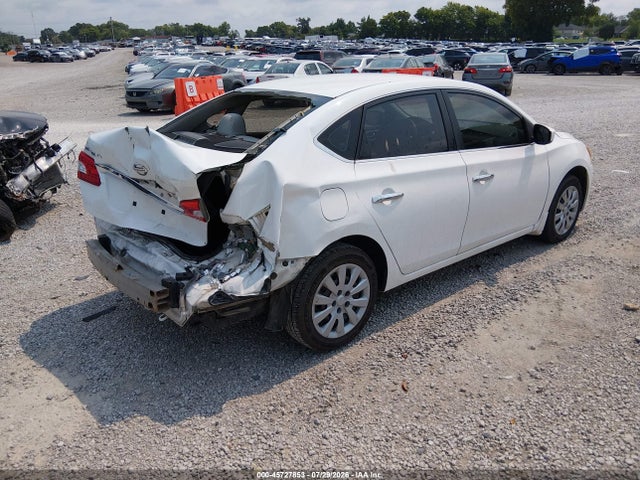 2015 Nissan Sentra S მანქანა იყიდება აუქციონზე, vin: 3N1AB7AP5FY328132, აუქციონის ნომერი: 45727853