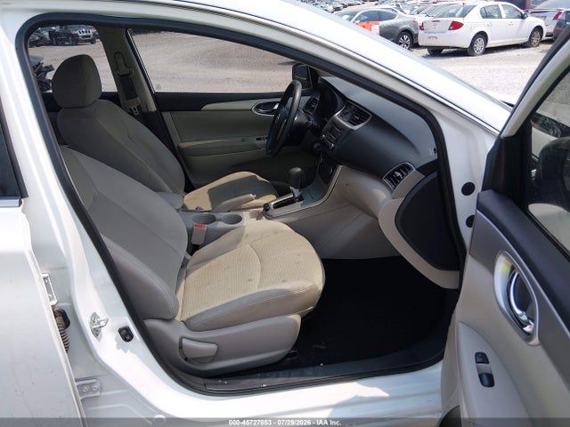 2015 Nissan Sentra S მანქანა იყიდება აუქციონზე, vin: 3N1AB7AP5FY328132, აუქციონის ნომერი: 45727853