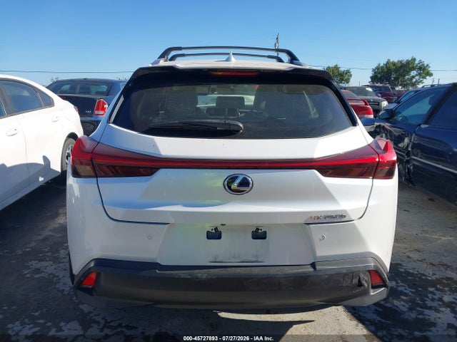Lexus UX 250H 2021 JTHX9JBH8M2038467 Image 17