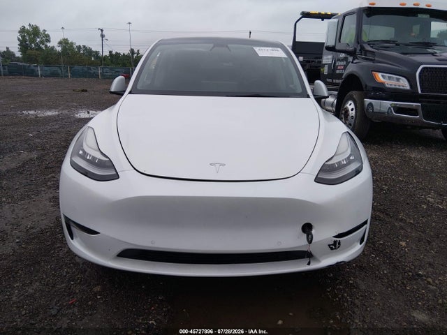 Продаж на аукціоні авто 2021 Tesla Model Y Long Range Dual Motor All-wheel Drive, vin: 5YJYGDEE6MF298717, номер лоту: 45727896