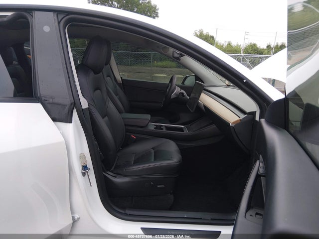 Продаж на аукціоні авто 2021 Tesla Model Y Long Range Dual Motor All-wheel Drive, vin: 5YJYGDEE6MF298717, номер лоту: 45727896