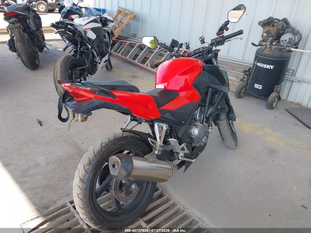 Honda Cb300 F 2015 MLHNC5214F5101728 Image 4