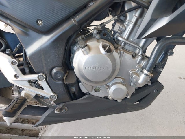 Honda Cb300 F 2015 MLHNC5214F5101728 Image 8