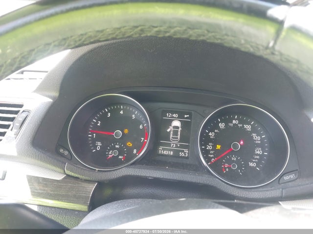 1VWBT7A35HC010354 Volkswagen Passat 1.8t Se