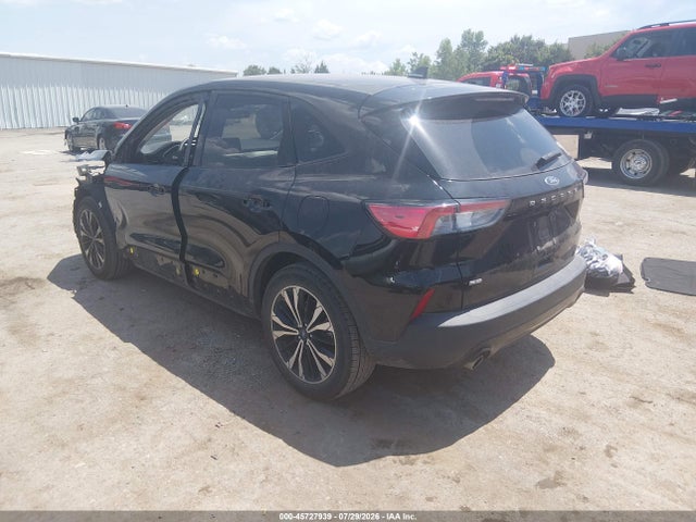 Продажа на аукционе авто 2022 Ford Escape Se, vin: 1FMCU0G69NUB28759, номер лота: 45727939