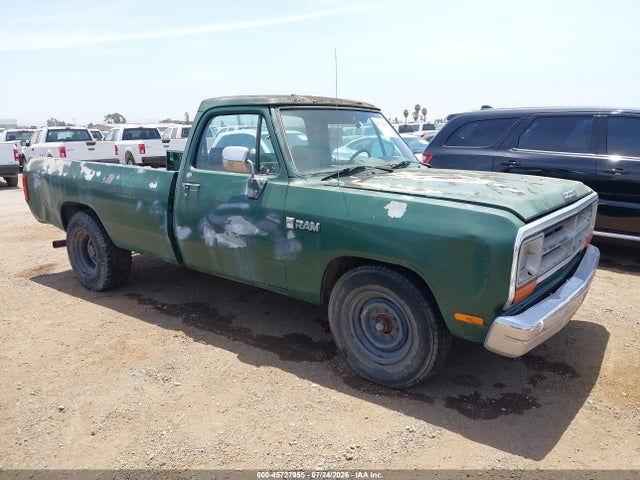 45727955 :رقم المزاد ، 1B7KE26Z1LS705300 vin ، 1990 Dodge D-series D200/d250 مزاد بيع