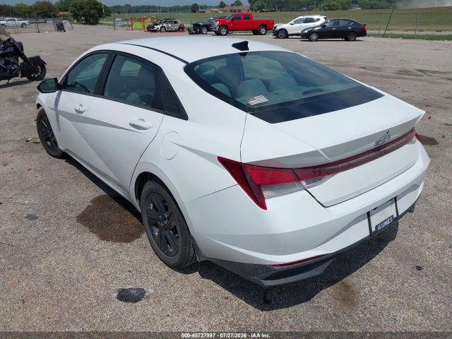 Продажа на аукционе авто 2021 Hyundai Elantra Sel, vin: 5NPLS4AGXMH031324, номер лота: 45727997