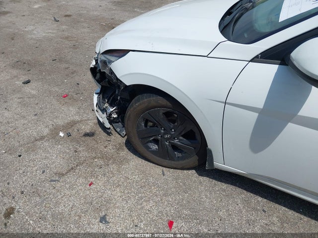 Продажа на аукционе авто 2021 Hyundai Elantra Sel, vin: 5NPLS4AGXMH031324, номер лота: 45727997