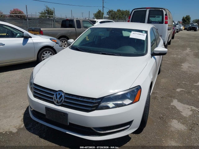 45728020 :رقم المزاد ، 1VWBP7A31DC044452 vin ، 2013 Volkswagen Passat 2.5l Se مزاد بيع