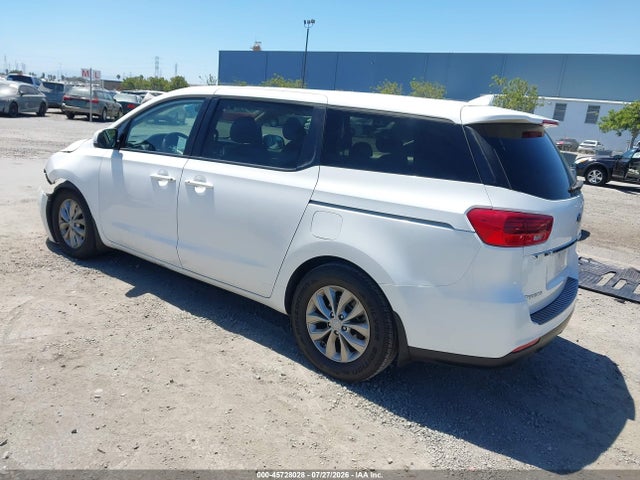 KIA SEDONA LX 2020 KNDMB5C11L6639311 Image 3