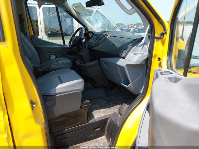 45728090 :رقم المزاد ، 1FTYR2XM8JKA70686 vin ، 2018 Ford Transit-250 مزاد بيع